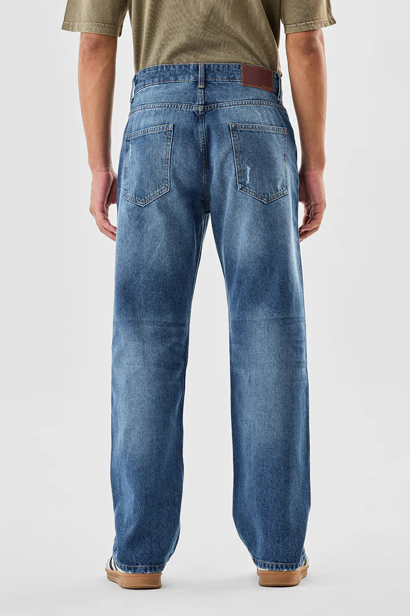 Distressed Straight Fit Jeans
